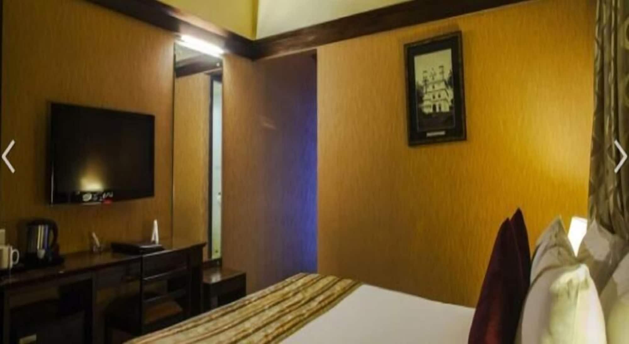 Marquis 4*